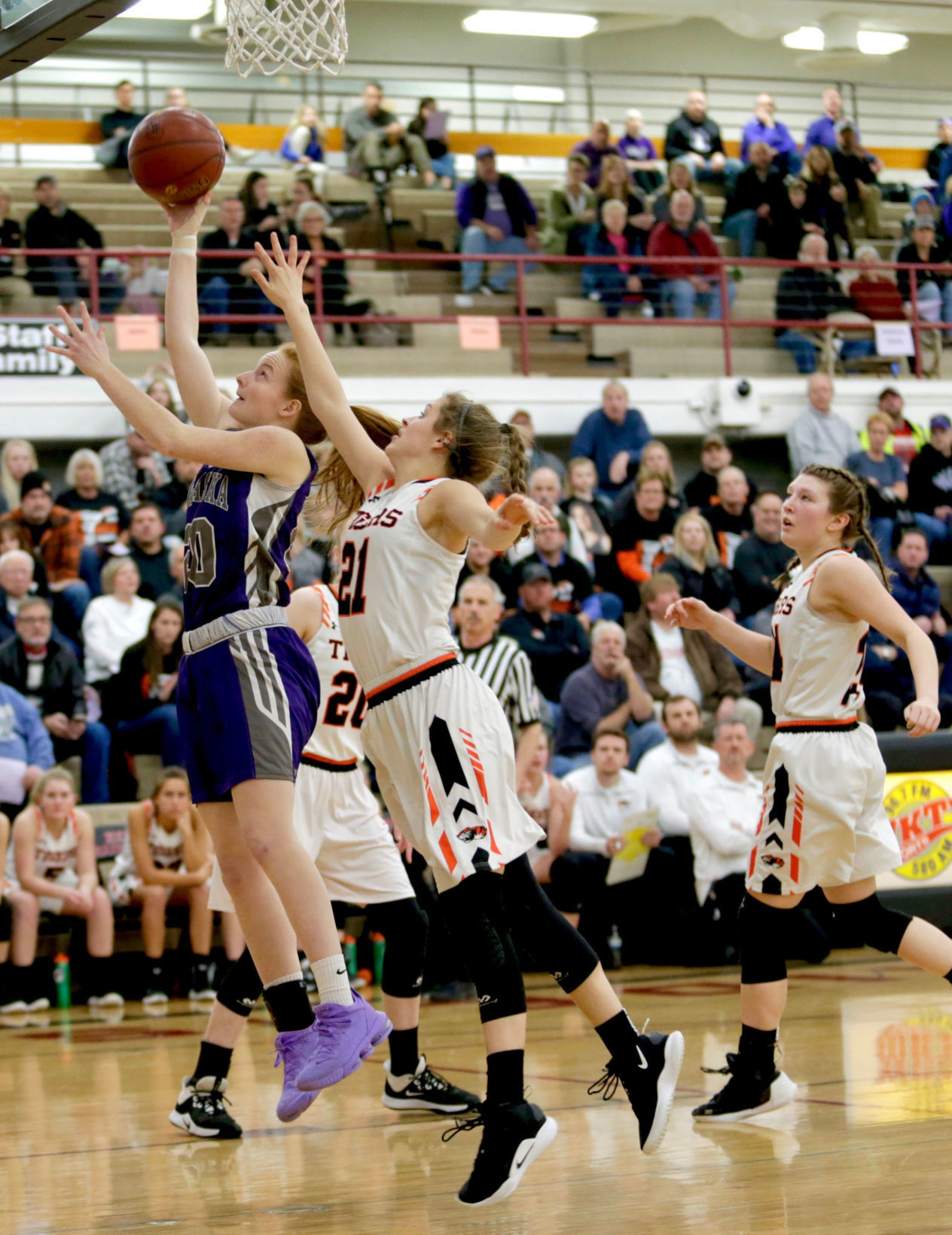 High school girls basketball - New Richmond vs Onalaska